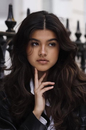 Cover image for Sara Echeagaray