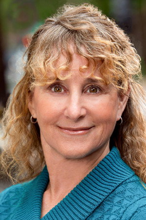 Cover image for Lorilynn Failor