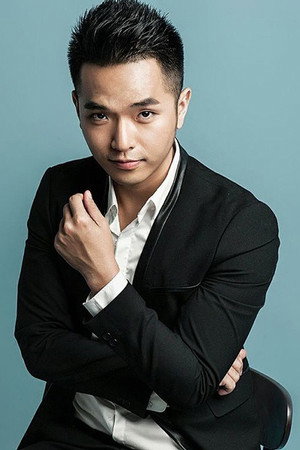 Cover image for Phạm Hồng Phước