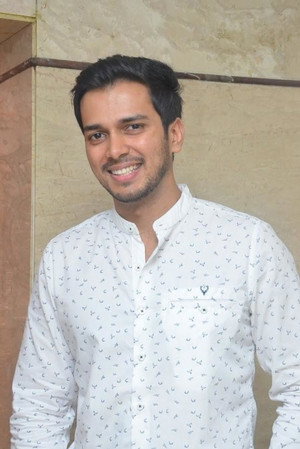 Cover image for Akhil Iyer