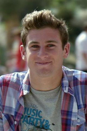 Cover image for Evan Deverian