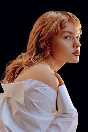 Cover image for Ulyana Dobrovskaya