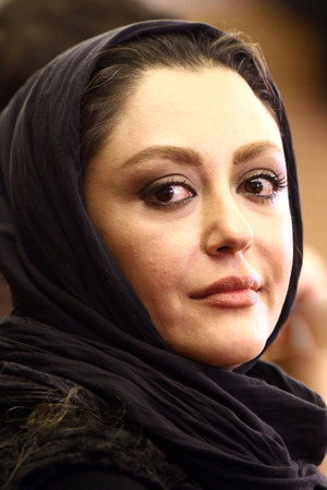Cover image for شقایق فراهانی