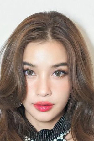 Cover image for Wannarot Sonthichai