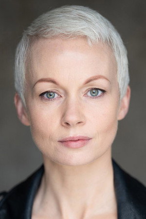 Cover image for Carolyn Bracken