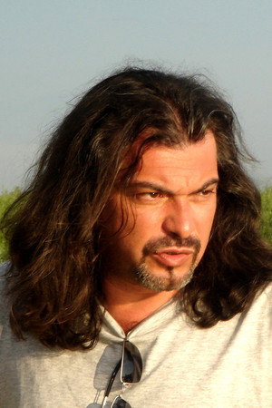 Cover image for Magarditch Halvadjian