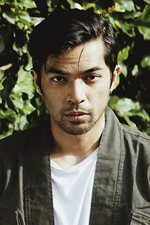 Cover image for Bizael Tanasale