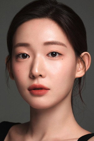 Cover image for 최윤지