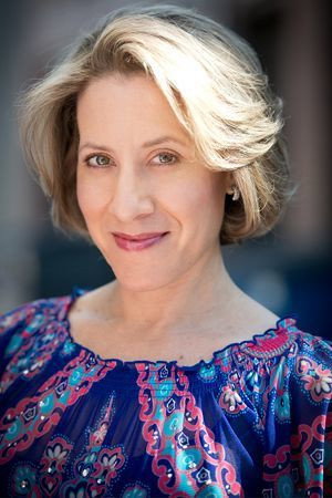 Cover image for Gina Tleel