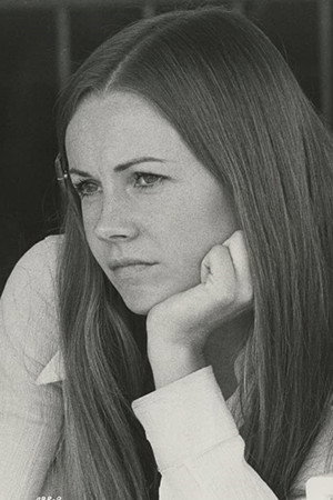 Cover image for Dianne Hull