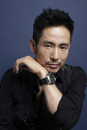 Cover image for 成泰燊