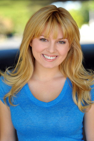 Cover image for Savannah Ostler