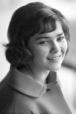 Cover image for Лариса Голубкина