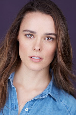 Cover image for Emma Thorne