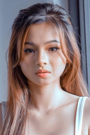 Cover image for Angeli Khang