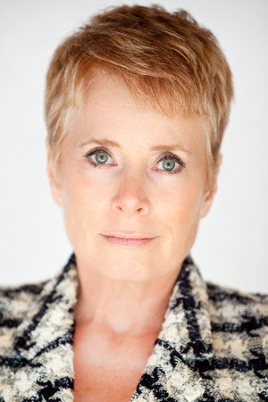 Cover image for Linda E. Smith