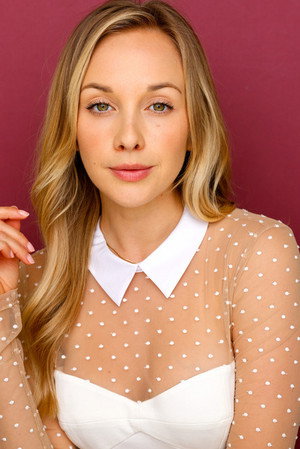 Cover image for Monette Moio