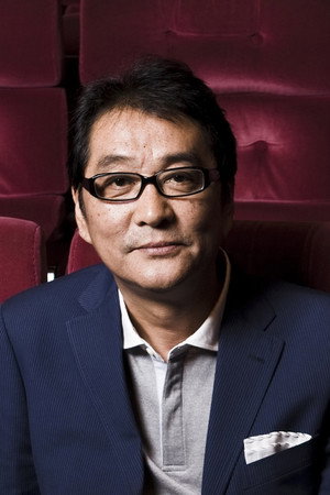 Cover image for 滝田洋二郎