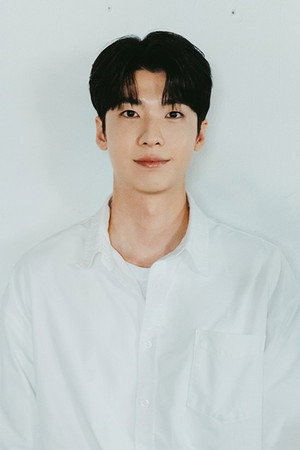 Cover image for Hong Jin-gi