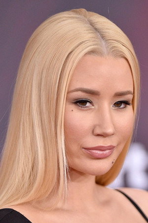 Cover image for Iggy Azalea