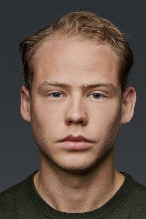 Cover image for Edvard Olsson