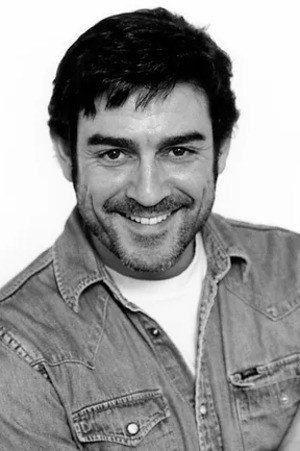 Cover image for Miguel Ortiz