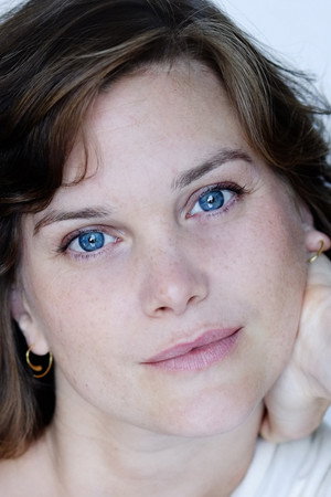 Cover image for Liz White