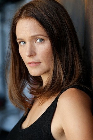 Cover image for Erin Kelly