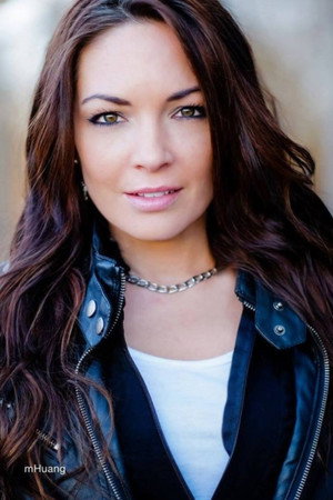 Cover image for Katie Stewart