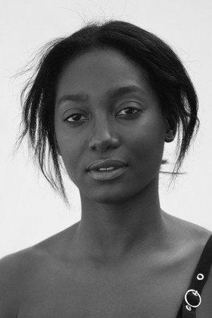 Cover image for Mouna Traoré