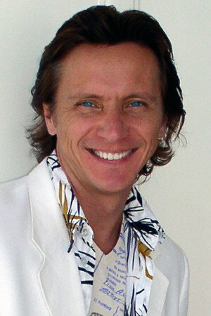 Cover image for Val Ovtcharov