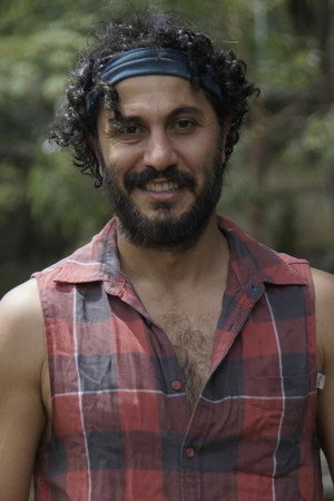 Cover image for Ara Raad