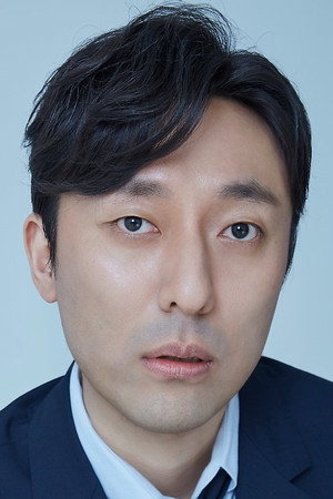 Cover image for Hwang Moo-young