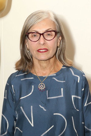 Cover image for Julia Chasman