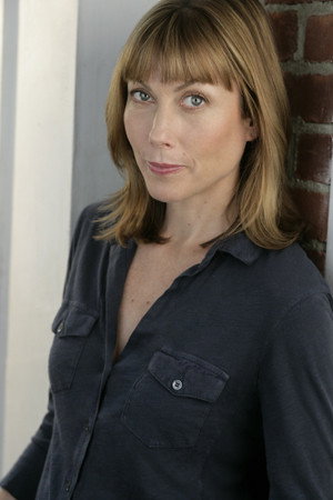 Cover image for Nina Hellman
