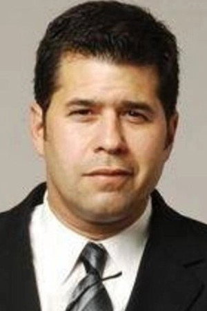 Cover image for Julian Reyes