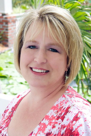 Cover image for Janelle Denison