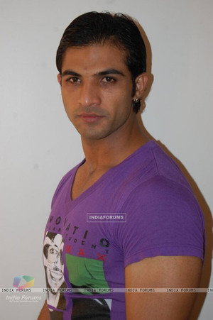 Cover image for Mohamed Nazim