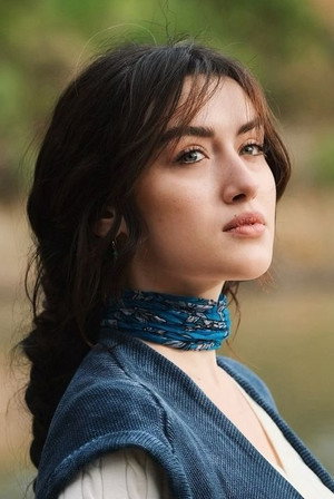 Cover image for Cemre Arda