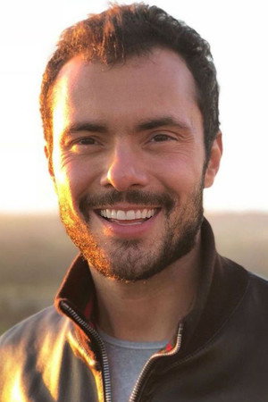Cover image for Adriano Toloza