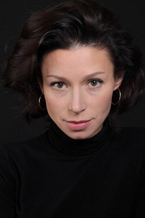 Cover image for Елена Полякова
