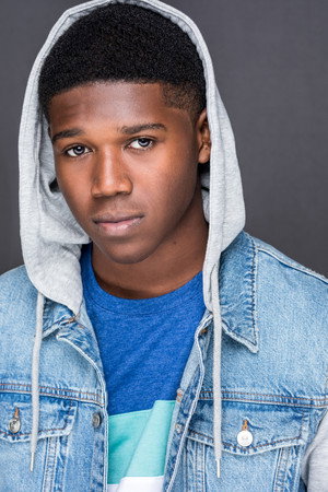 Cover image for Aven Courtney