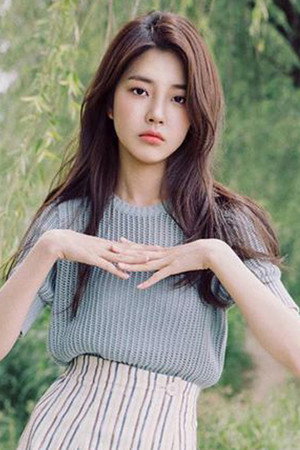 Cover image for Kim Ye-eun