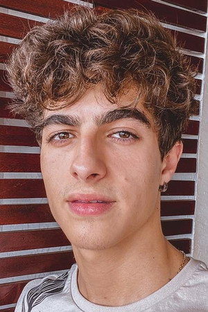 Cover image for Lucas Burgatti
