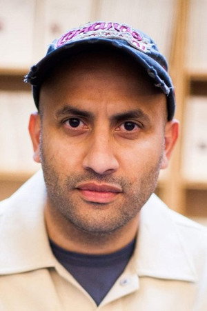 Cover image for Amine Adjina