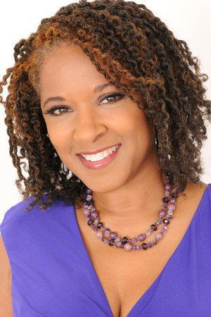 Cover image for T'Keyah Crystal Keymáh