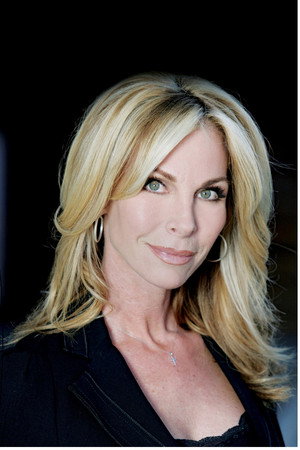 Cover image for Cindy Ambuehl