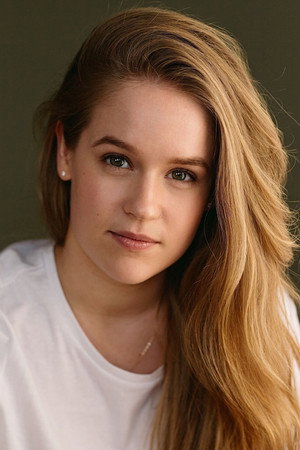Cover image for Loora-Eliise Kaarelson