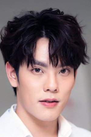 Cover image for ภานุวัฒน์ เกิดทองทวี