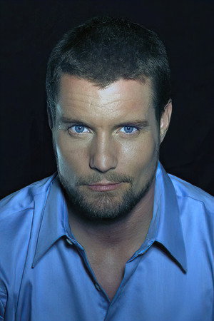 Cover image for Damien Puckler